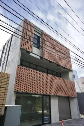 MAIYAビルの外観