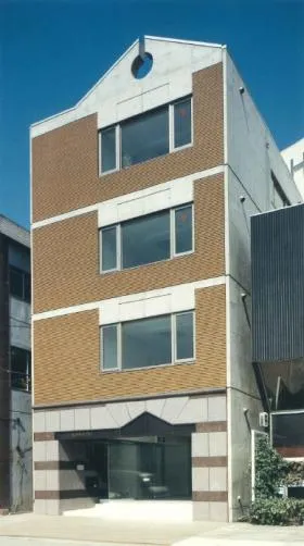 鎌倉NSビルの外観
