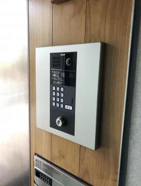 EVERビルの外観