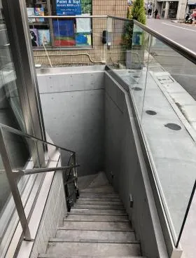 EVERビルの外観