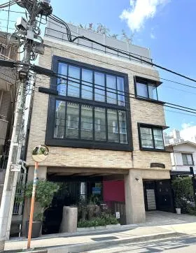 南青山5丁目ビルの外観