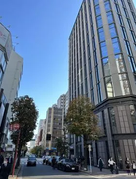 マロニエ通り銀座館の外観