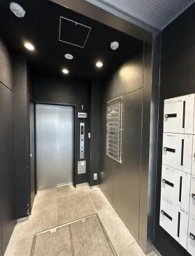 マロニエ通り銀座館の外観