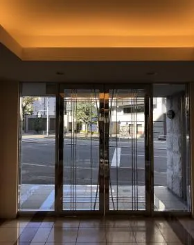 パレステュディオ四谷三丁目ビルの外観