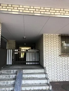 神宮前井門ビルの外観