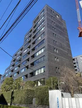 南青山テラス常盤松フォレストCビルの外観