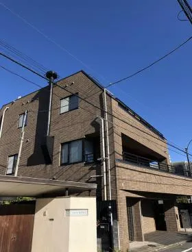 二十騎町戸建ビルの外観