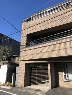二十騎町戸建ビルの外観