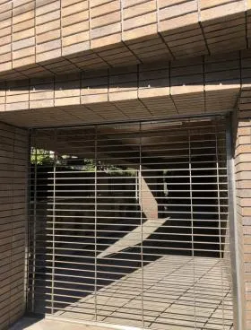 二十騎町戸建ビルの外観