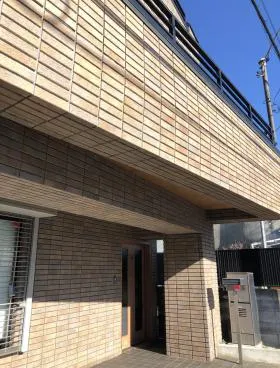 二十騎町戸建ビルの外観