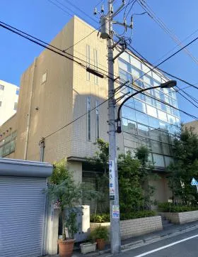 東五軒町ビルの外観