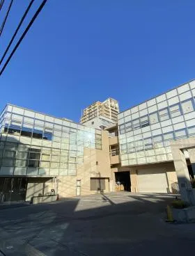 東五軒町ビルの外観