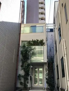 西麻布2丁目貸店舗・事務所ビルの外観