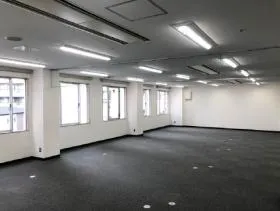交通会館一之江ビルの外観