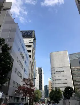 長谷川氷室ビルの外観