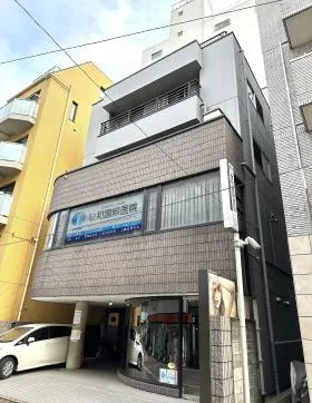 布施ビルの外観