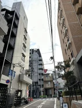 布施ビルの外観