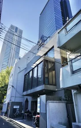 SAビルの外観
