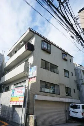 青木ビルの外観