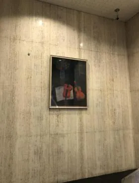 美術館ビルの外観