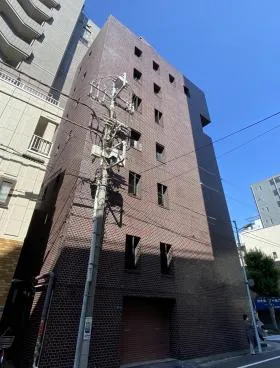 美術館ビルの外観