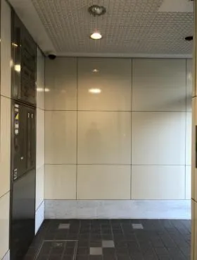 津国屋ビルの外観