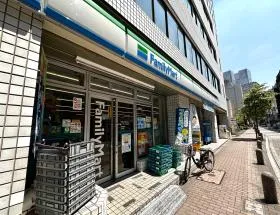 ファミリーマート