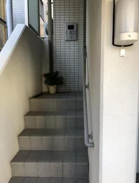 エスバレービルの外観