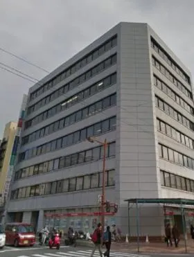 日本生命松山市駅前ビルの外観