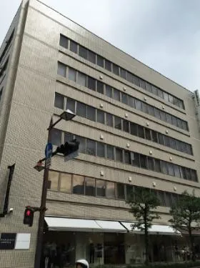 明治安田生命松山二番町ビルの外観