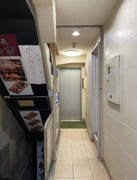 赤坂泉屋ビルの外観