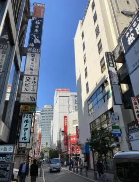 赤坂泉屋ビルの外観