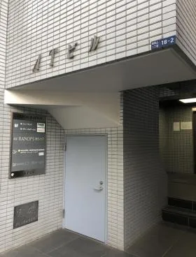 ATビルの外観