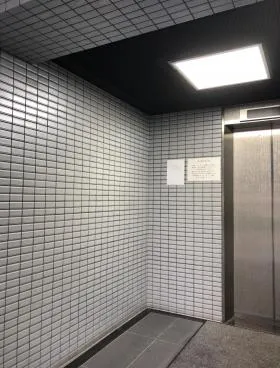 ATビルの外観