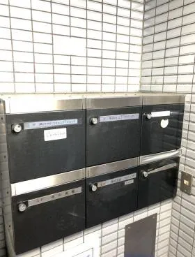 ATビルの外観