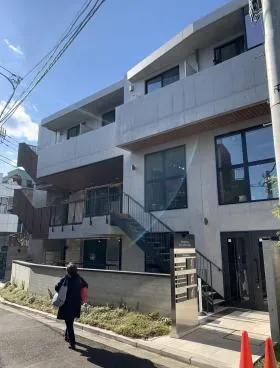 下北沢リライアンスビルの外観