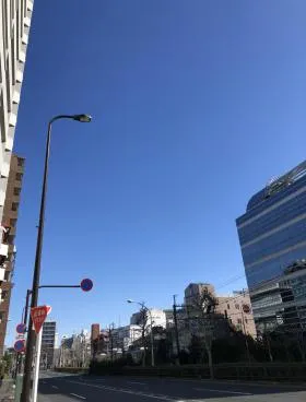 下落合サンプロビルの外観