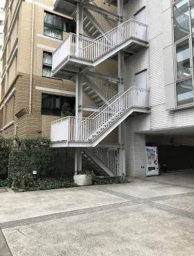 日本YWCA会館の外観