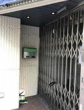 高西ビルの外観