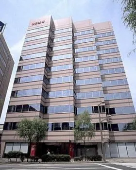 朝日生命新潟万代橋ビルの外観
