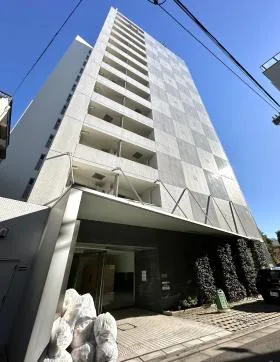 プラウドフラット白金高輪ビルの外観