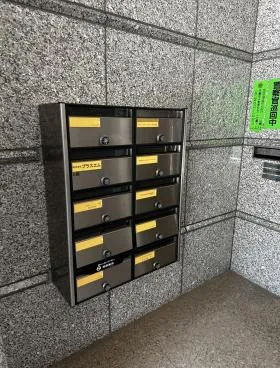 群成舎八丁堀ビルの外観