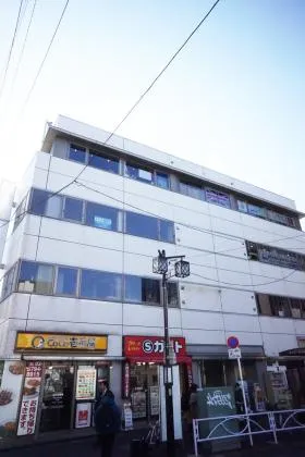 フィオーレ祐天寺ビルの外観