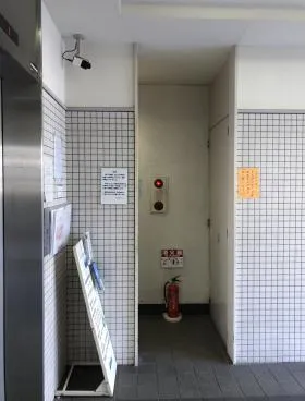 フィオーレ祐天寺ビルの外観