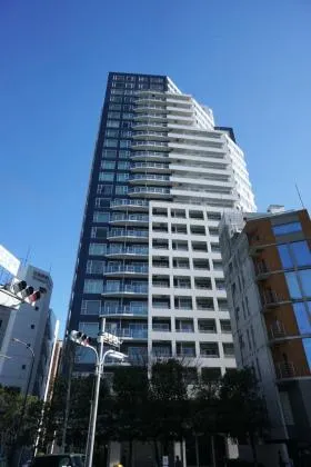 シティータワー四谷の外観