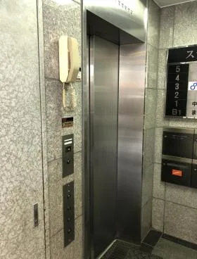 Stage Aoyamaの外観
