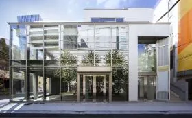 FPG links OMOTESANDO Ⅱ(旧:HIBICA表参道)の外観
