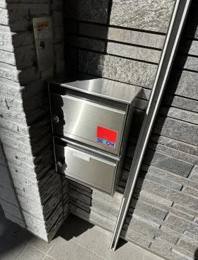 出野(イデノ)ビルの外観