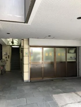 小守ビルの外観