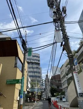 SPRING TERRACE OMOTESANDOビルの外観